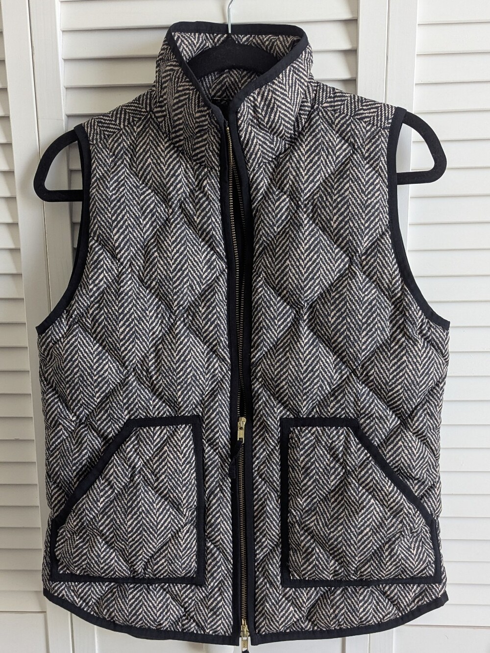 J.Crew Chevron Quilted Down Puffer Vest Size XS